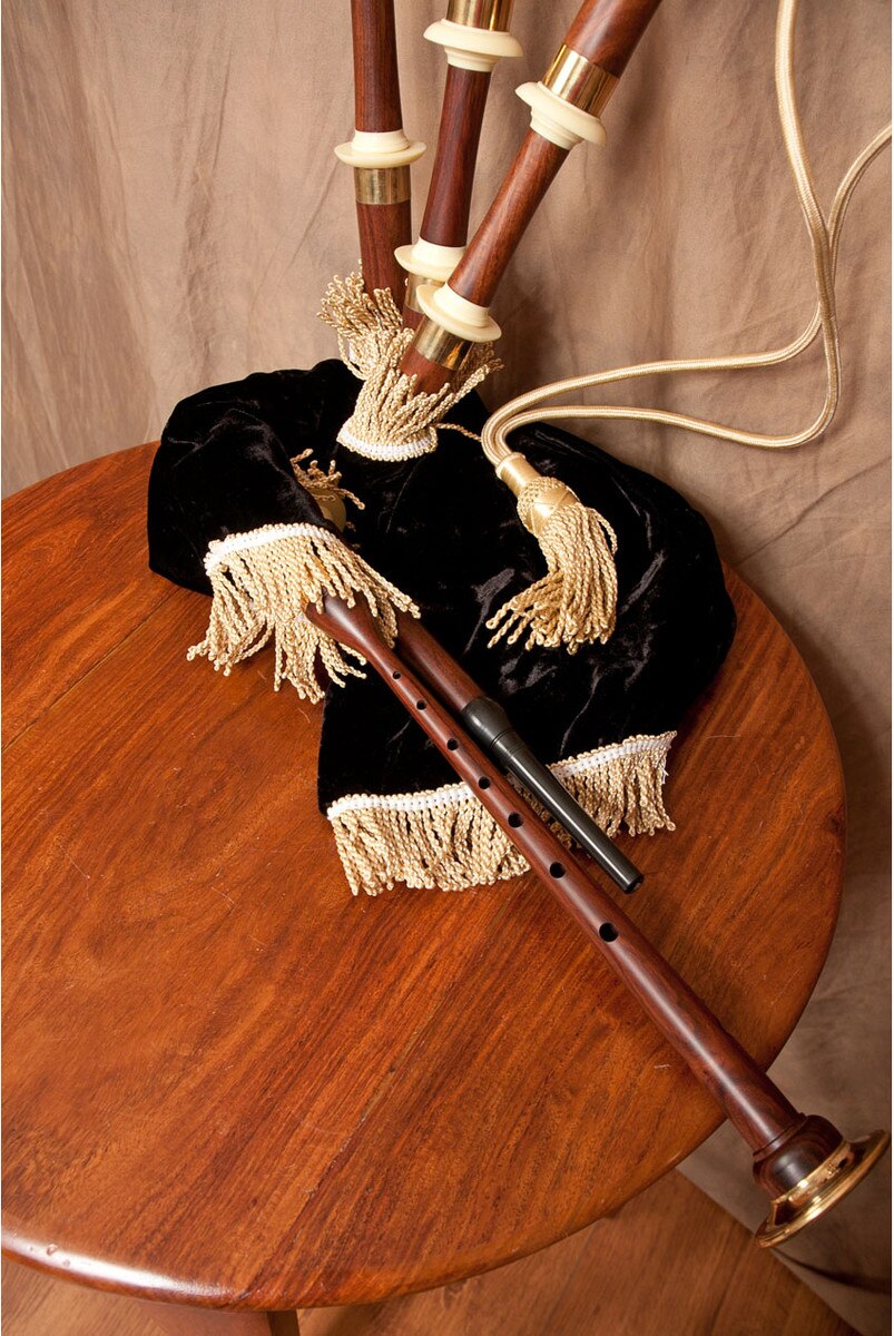 Mid-East Full Size Sheesham Chalice Style Bagpipe with Black Cover