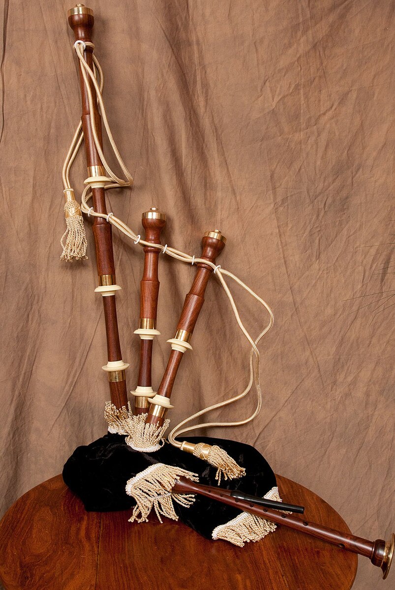 Mid-East Full Size Sheesham Chalice Style Bagpipe with Black Cover
